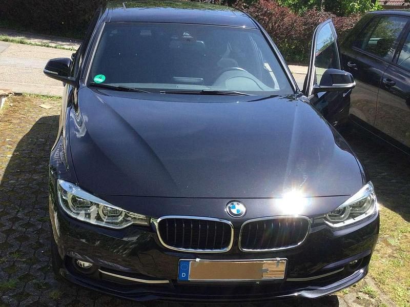 Gebraucht BMW 320 Sport Line 190 PS (139 kW) 2018 Schwarz Limousine
