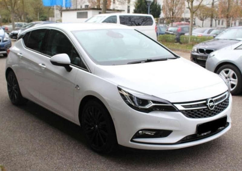 Gebraucht Opel Astra Innovation 150 PS (110 kW) 2015 Weiß Limousine