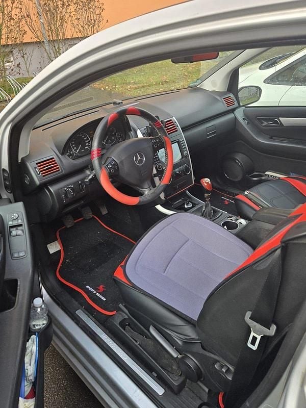 Gebraucht Mercedes A200 136 PS (100 kW) 2005 Silber Kleinwagen