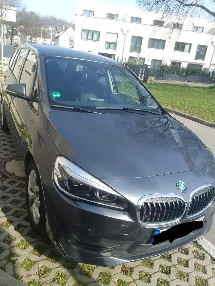 Gebraucht BMW 218 Active Tourer 170 PS (125 kW) 2021 Grau Van / Kleinbus