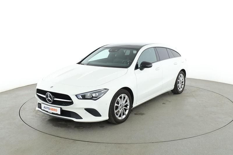 Weiß Gebraucht 2020 Mercedes CLA180 Shooting Brake Progressive Kombi | 22.880 € (Fairer Preis) - Bild 1/3