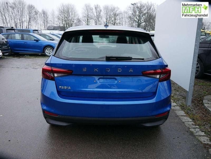 Neu Skoda Fabia Selection 116 PS (85 kW) 2025 Raceblau metallic Limousine