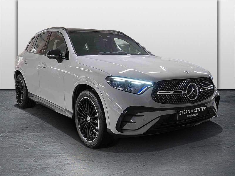 Gebraucht Mercedes GLC450 AMG 367 PS (269 kW) 2025 Grau SUV