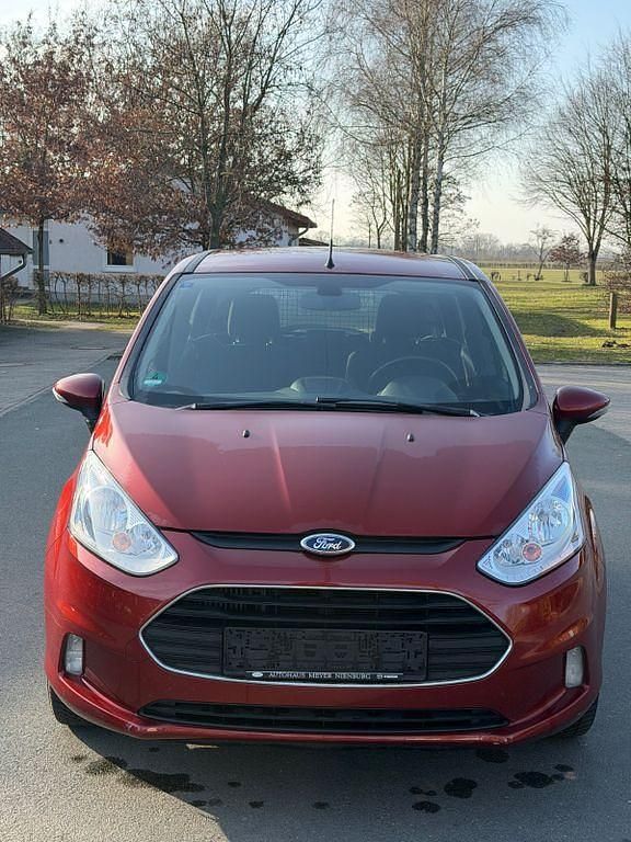Gebraucht Ford B-MAX SYNC Edition 101 PS (74 kW) 2015 Rot Van / Kleinbus