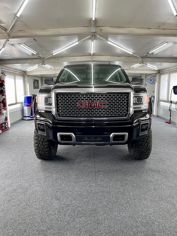 Schwarz Gebraucht 2016 GMC Sierra Abholung | 35.500 € - Bild 1/4