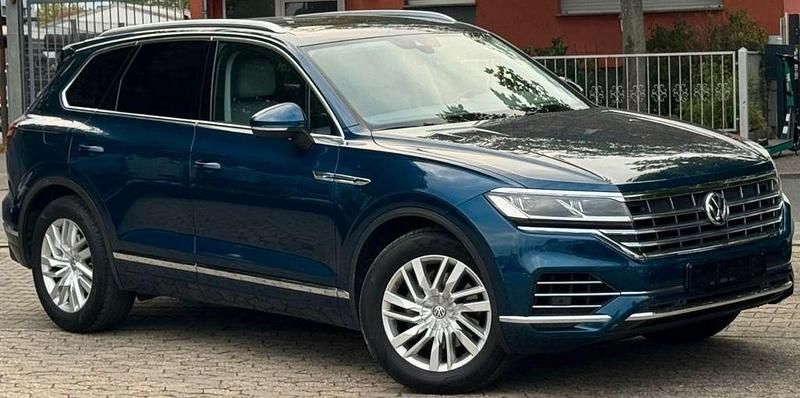 Gebraucht VW Touareg 231 PS (169 kW) 2019 Blau SUV