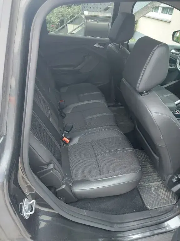 Gebraucht Ford C-MAX Titanium 125 PS (91 kW) 2017 Grau Van / Kleinbus
