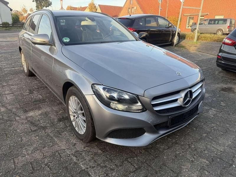 Gebraucht Mercedes C200 136 PS (100 kW) 2015 Schwarz Kombi