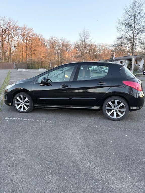 Gebraucht Peugeot 308 120 PS (88 kW) 2011 Limousine