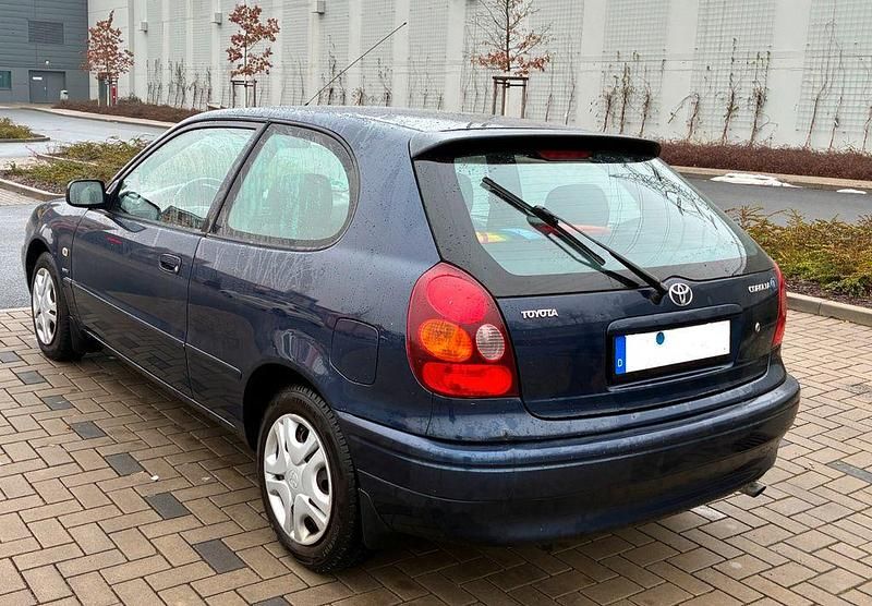 Gebraucht Toyota Corolla Terra 97 PS (71 kW) 2001 Blau Limousine
