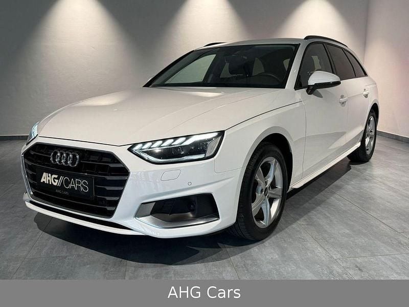 Gebraucht Audi A4 Advanced 163 PS (119 kW) 2022 Weiß Kombi