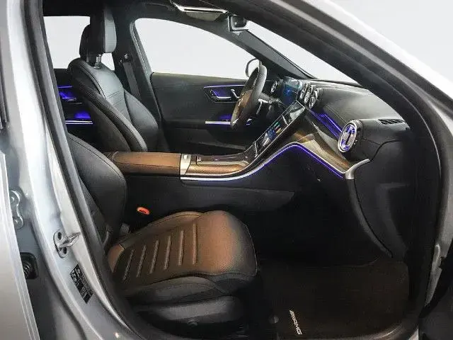 Gebraucht Mercedes C220 AMG line 197 PS (144 kW) 2026