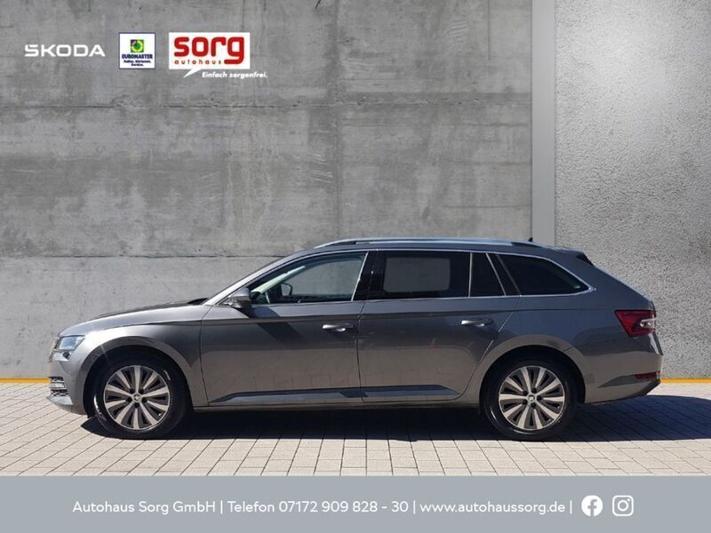 Gebraucht Skoda Superb Style 190 PS (139 kW) 2023 Grau Kombi