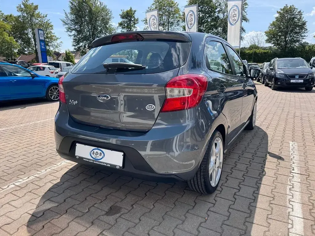 Gebraucht Ford Ka Plus Cool & Sound Edition 86 PS (63 kW) 2016 Grau Kleinwagen