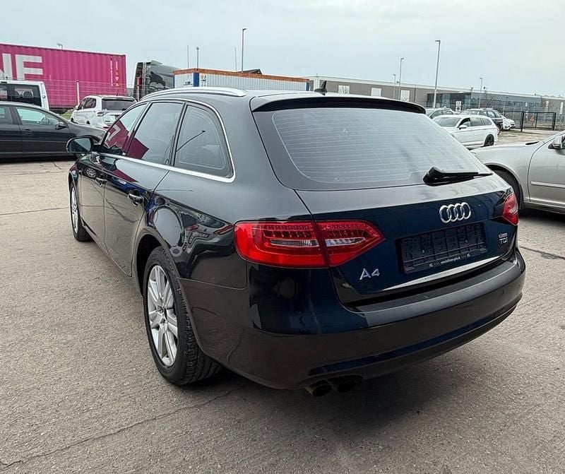 Gebraucht Audi A4 S-Line 143 PS (105 kW) 2013 Schwarz Kombi
