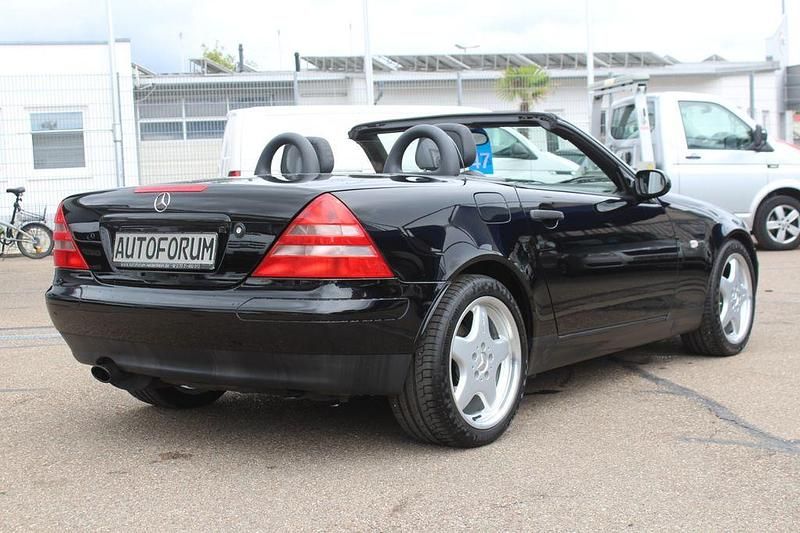 Gebraucht Mercedes SLK200 136 PS (100 kW) 1997 Schwarz Cabrio
