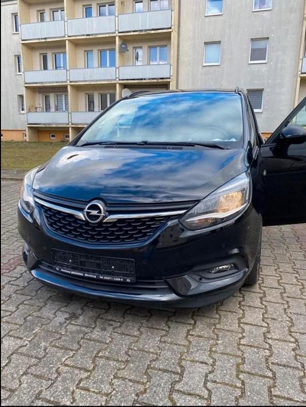Gebraucht Opel Zafira Tourer 170 PS (125 kW) 2016 Schwarz Van / Kleinbus