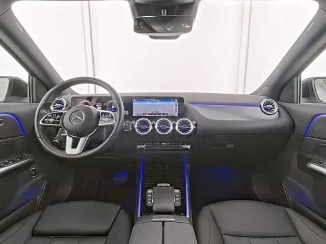 Gebraucht Mercedes EQA300 Progressive 167 kW (228 PS) 2023 Schwarz SUV