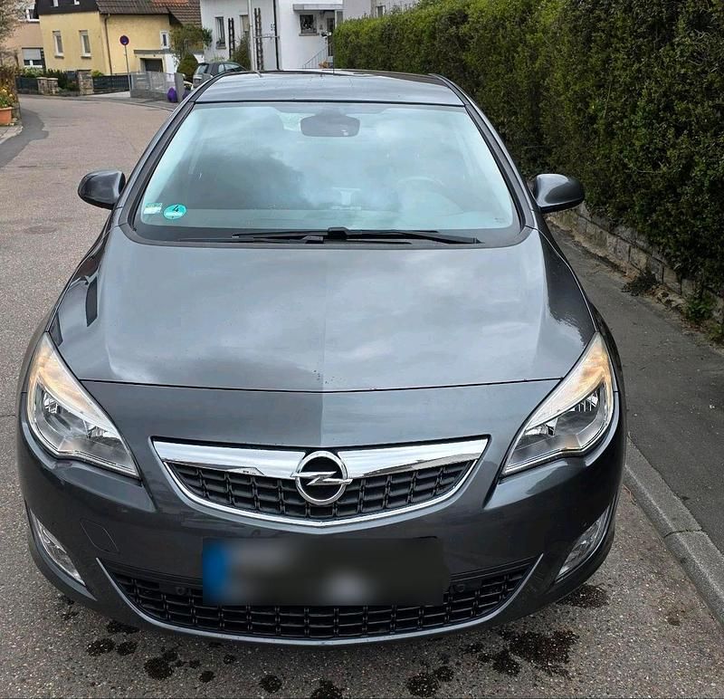 Gebraucht Opel Astra 115 PS (84 kW) 2010 Grau Limousine