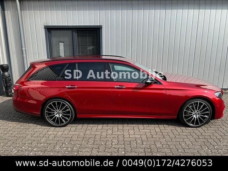 Gebraucht Mercedes E300 AMG line Plus 258 PS (189 kW) 2019 Hyazinthrot  metalliclack Kombi