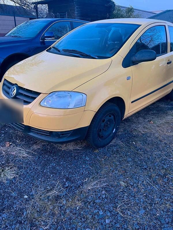 Second-hand VW Fox 54 CP (39 kW) 2008 Galben Hatchback