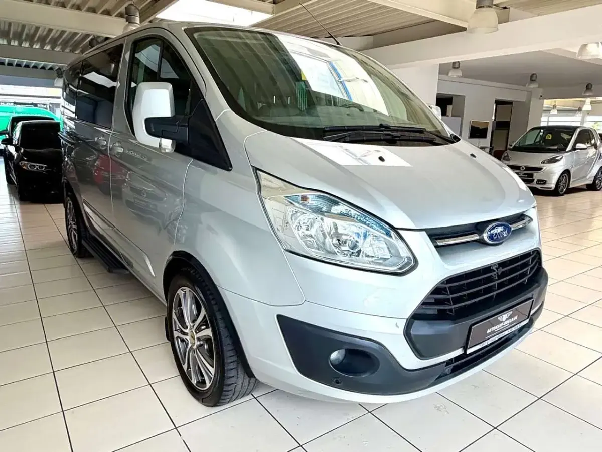 Gebraucht Ford Transit Tourneo Business Edition 155 PS (114 kW) 2015 Silber Van / Kleinbus