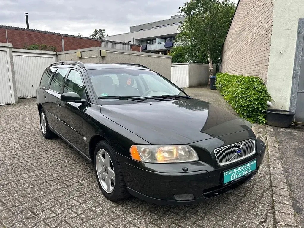 Używany Volvo V70 163 KM (119 kW) 2005 Zielony Kombi