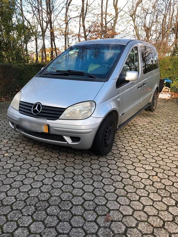 Silber Gebraucht 2004 Mercedes Vaneo Van / Kleinbus | 1.500 € (Fairer Preis) - Bild 1/4