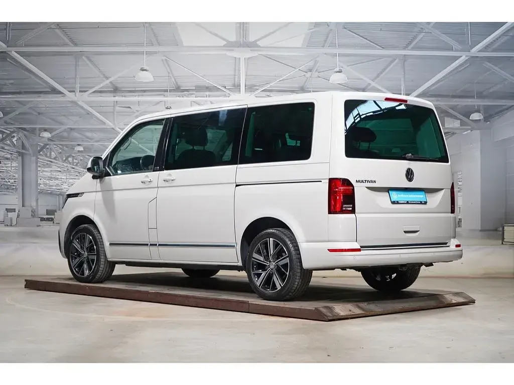 Gebraucht VW Multivan Comfortline 204 PS (150 kW) 2022 Ascotgrau Van / Kleinbus