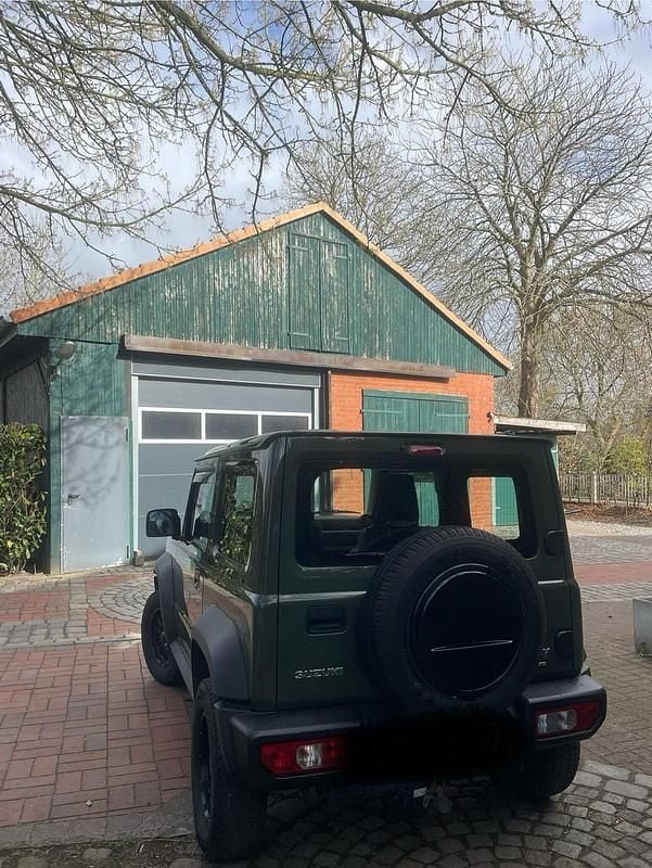 Gebraucht Suzuki Jimny 102 PS (75 kW) 2021 Grün SUV