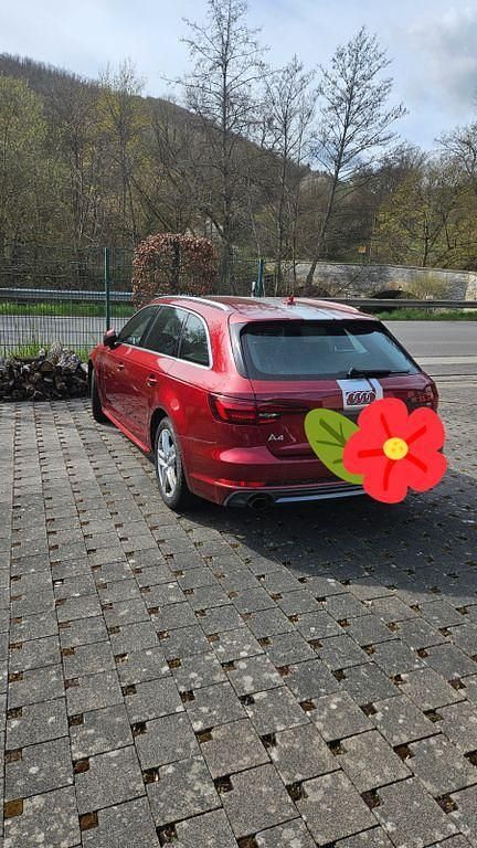 Gebraucht Audi A4 Sport 254 PS (186 kW) 2018 Rot Kombi
