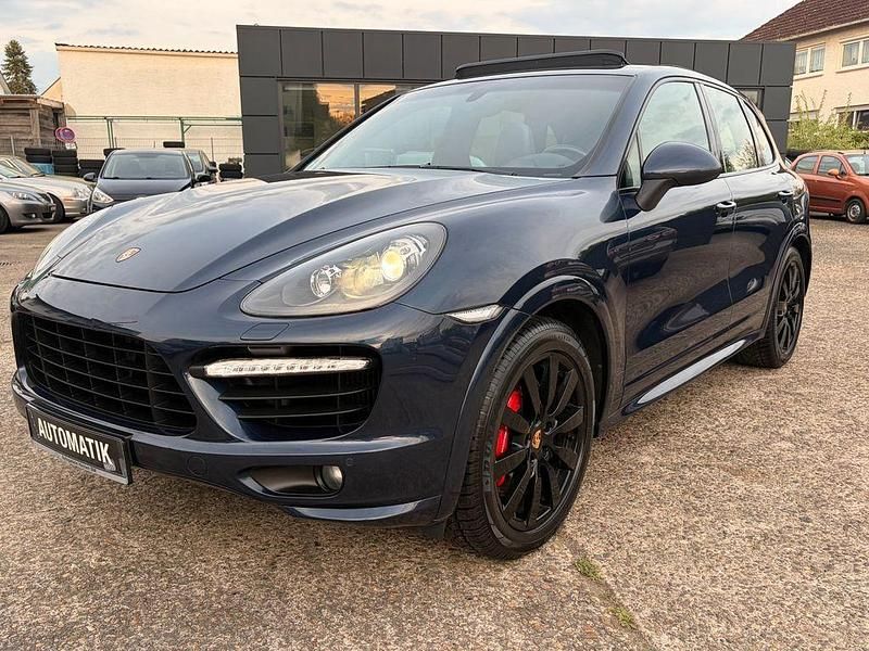 Gebraucht Porsche Cayenne Turbo 500 PS (367 kW) 2012 Dunkelblaumetallic SUV