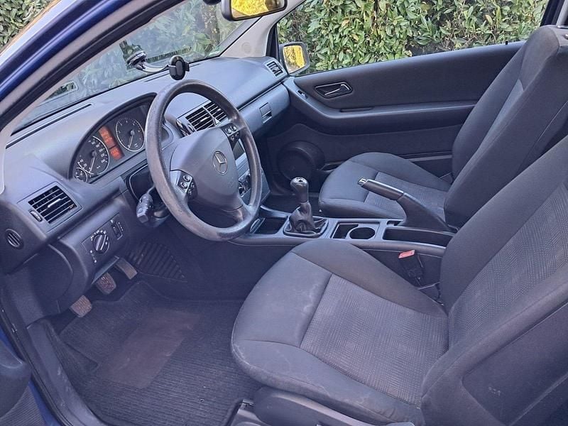 Gebraucht Mercedes A160 95 PS (69 kW) 2009 Blau Kleinwagen