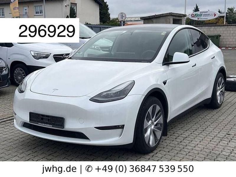 Weiß Gebraucht 2023 Tesla Model Y SUV | 37.450 € (Guter Preis) - Bild 1/4