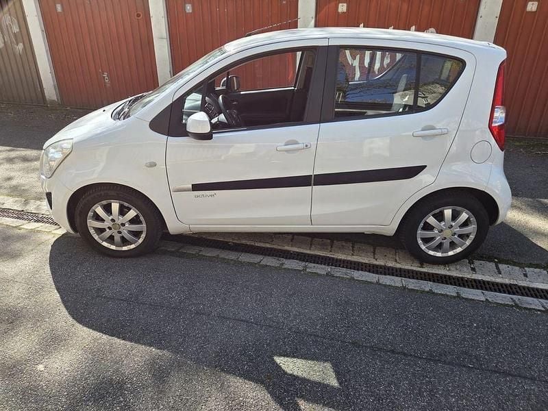 Gebraucht Suzuki Splash Active+ 94 PS (69 kW) 2014 Weiß Kleinwagen