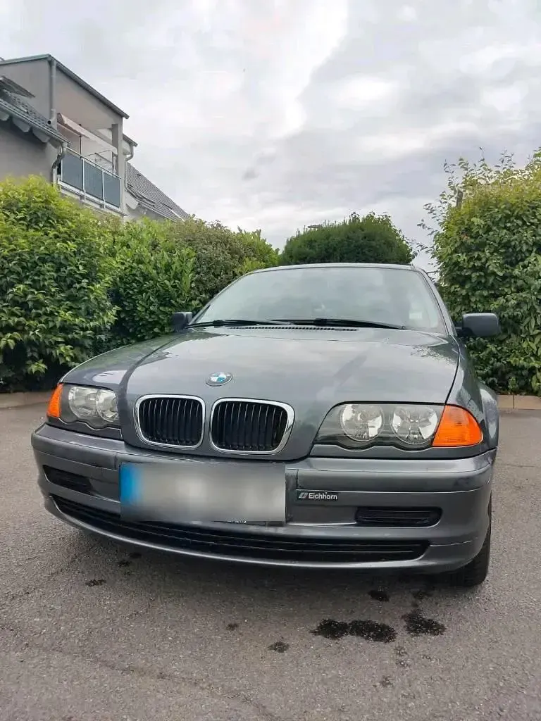 Gebraucht BMW 318 1999 Blau Limousine