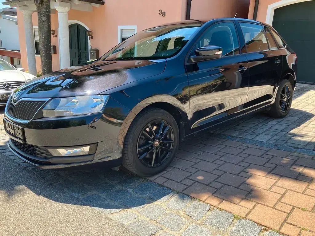 Gebraucht Skoda Rapid 110 PS (80 kW) 2019 Schwarz Kleinwagen