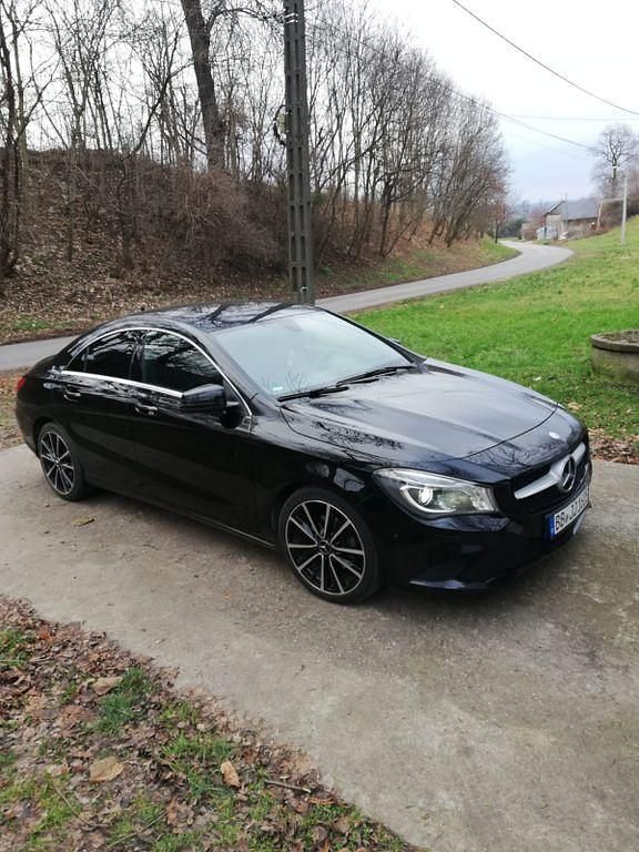 Gebraucht Mercedes CLA180 122 PS (89 kW) 2013 Schwarz Limousine
