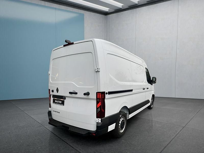 Weiß Neu 2025 Renault Master Limousine | 34.049 € (Fairer Preis) - Bild 1/4
