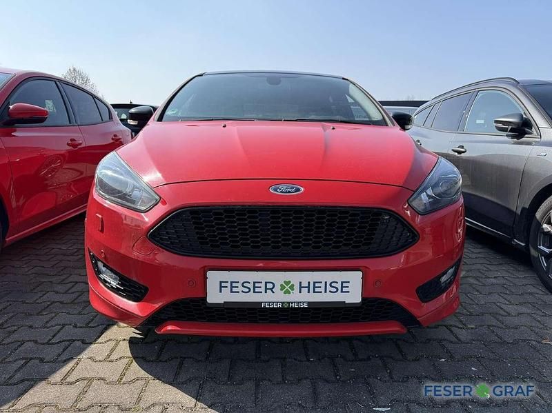 Gebraucht Ford Focus ST-Line 182 PS (133 kW) 2018 Racerot Limousine