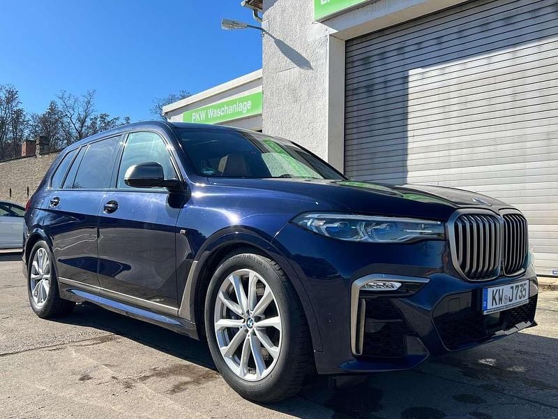Second-hand BMW X7 400 CP (294 kW) 2020 Albastru SUV