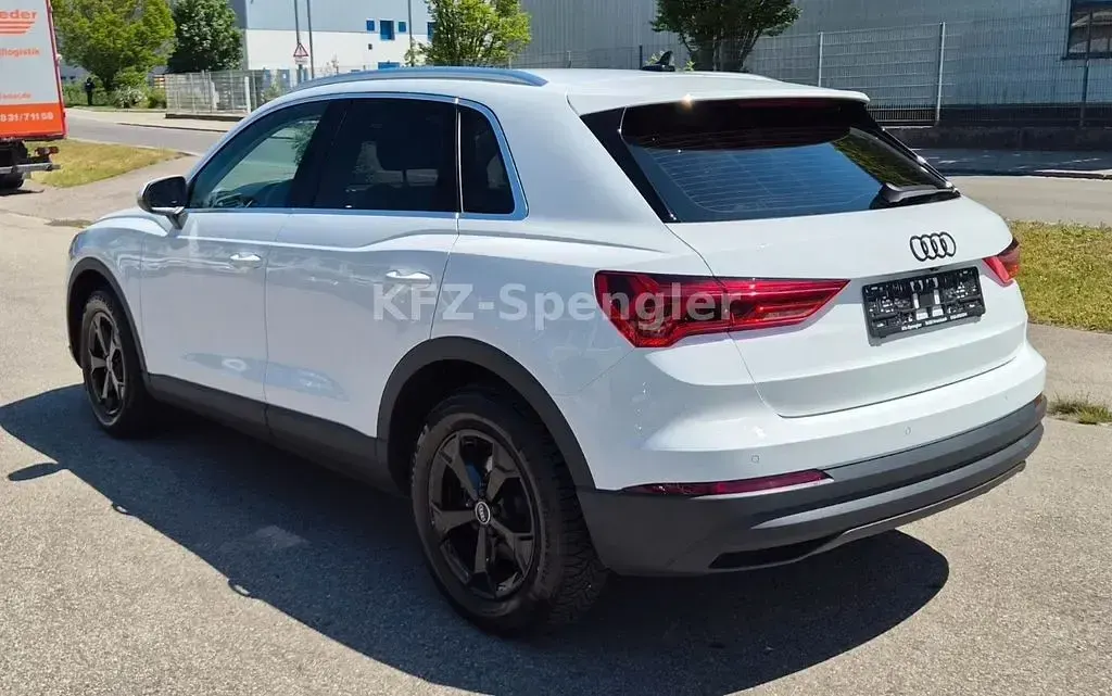 Gebraucht Audi Q3 Sport 150 PS (110 kW) 2020 Weiß SUV