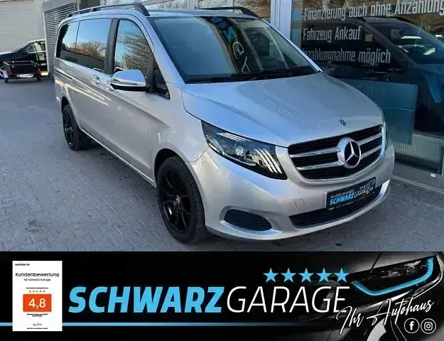 Gebraucht Mercedes V250 190 PS (139 kW) 2018 Brillantsilber metallic Van / Kleinbus