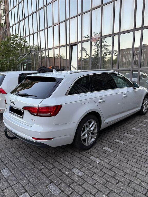 Gebraucht Audi A4 Ambiente 190 PS (139 kW) 2017 Weiß Kombi