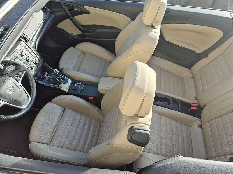 Gebraucht Opel Cascada Edition 200 PS (147 kW) 2018 Schwarz Cabrio