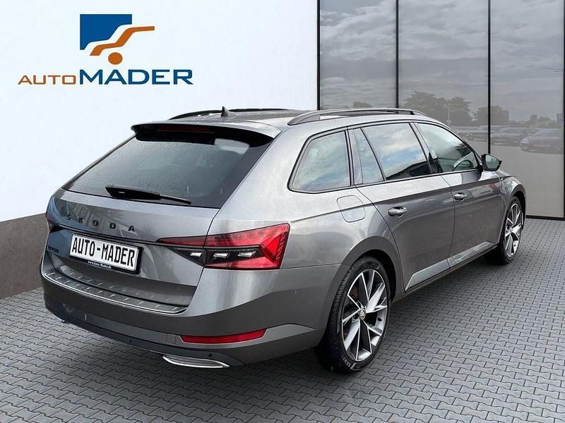 Gebraucht Skoda Superb SportLine 150 PS (110 kW) 2022 Grau Kombi