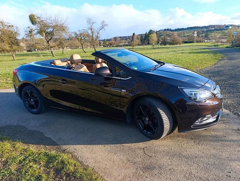Gebraucht Opel Cascada 205 PS (150 kW) 2015 Andere farben Cabrio