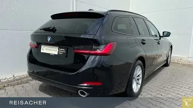 Gebraucht BMW 320 Efficient Dynamics 190 PS (139 kW) 2023 Schwarz uni Kombi