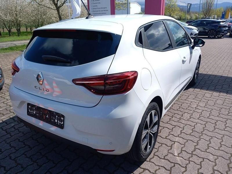 Gebraucht Renault Clio V Evolution 91 PS (66 kW) 2023 Weiss Kleinwagen