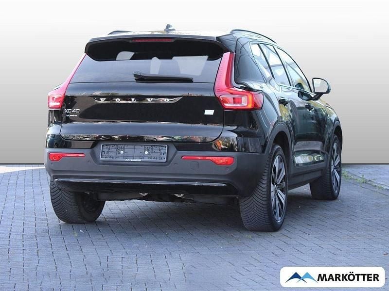 Gebraucht Volvo XC40 Core 169 kW (231 PS) 2023 Stone) / solid (schwarz SUV